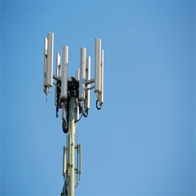 高層自立鋼鉄構造 モノポールの通信塔 20m 30m 40m シングルチューブ 丸いポール GSM