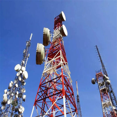 30m 通信用の自己支え網塔 角鋼製のGSM塔