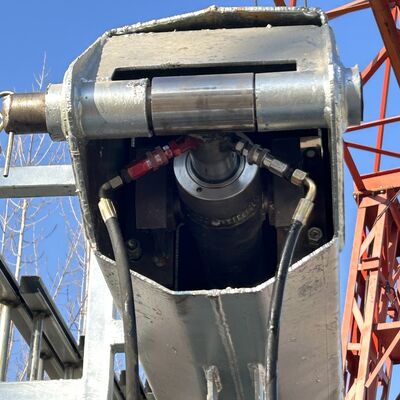 モノポールの望遠鏡塔 15-25M 鉄鋼電池 電気トラック 通信アンテナ 40M/S 風性 ISO 認証