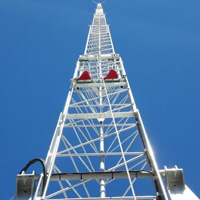 Versatile Telescopic Tower with Height Range from 15 to 30 Meters Suitable for Aerial Work and Industrial Installations