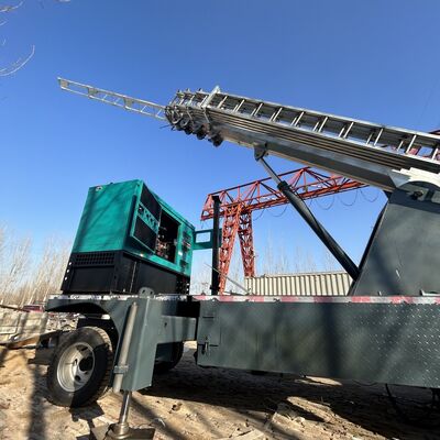 通信および照明タスク向けのパフォーマンスを提供する、垂直偏差1000分の1未満のヘビーデューティ伸縮タワー