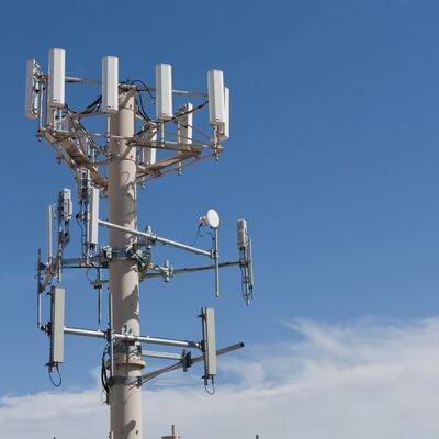 10 16 22 メートル省スペースモノポール管状亜鉛メッキ屋外 5 グラム 4 グラム電子レンジコンパクト通信マスト