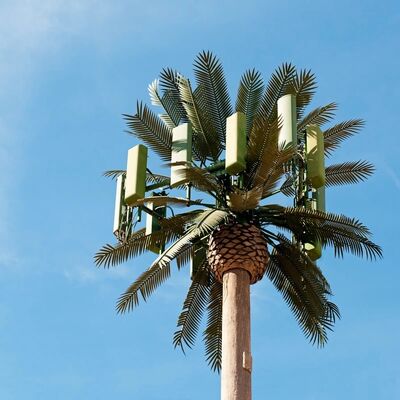 亜鉛メッキ鋼とUV耐性プラスチックで作られた38Mバイオニックツリータワーは、耐久性と耐腐食性を保証します