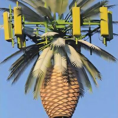 都市信号カバレッジのための 30m 偽装された電気通信マスト タワーの松の木の形
