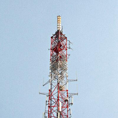 35M耐候3脚管型鉄塔 通信マイクロ波観測・監視装置用に設計