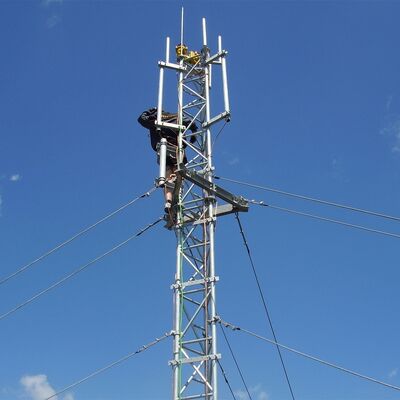 20M 30Mの遠隔地通信のための耐食性Guyedワイヤータワーの長い耐用年数