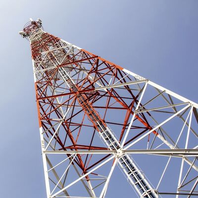 20M 30M 40M 道の駅のための二重プラットフォーム設計 4 脚の角度の鉄塔