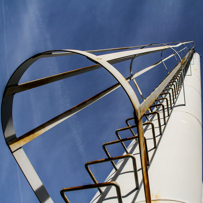 Self Supporting Monopole Steel Tower High Strength Tubular Communication Pole Tower Hot Dipped Galvanized Q235B for Urban Wireless Network Antenna Site Support